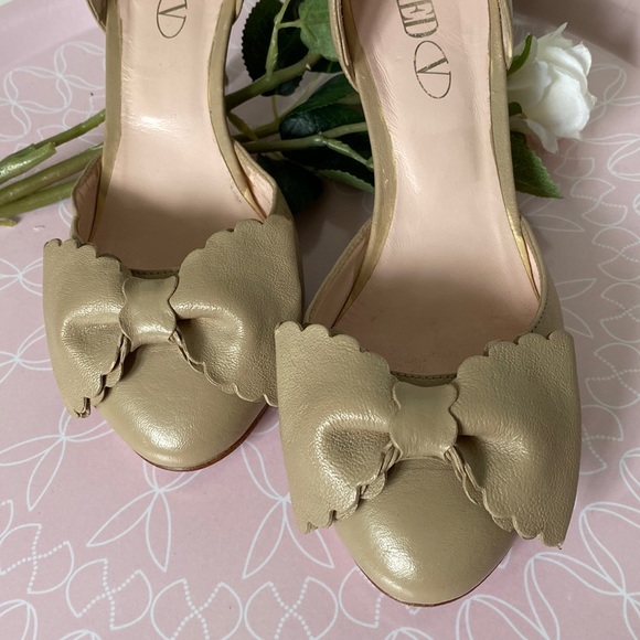 REDUCED!!Valentino Red V d’Orsay kitten heels shoes - Picture 6 of 17